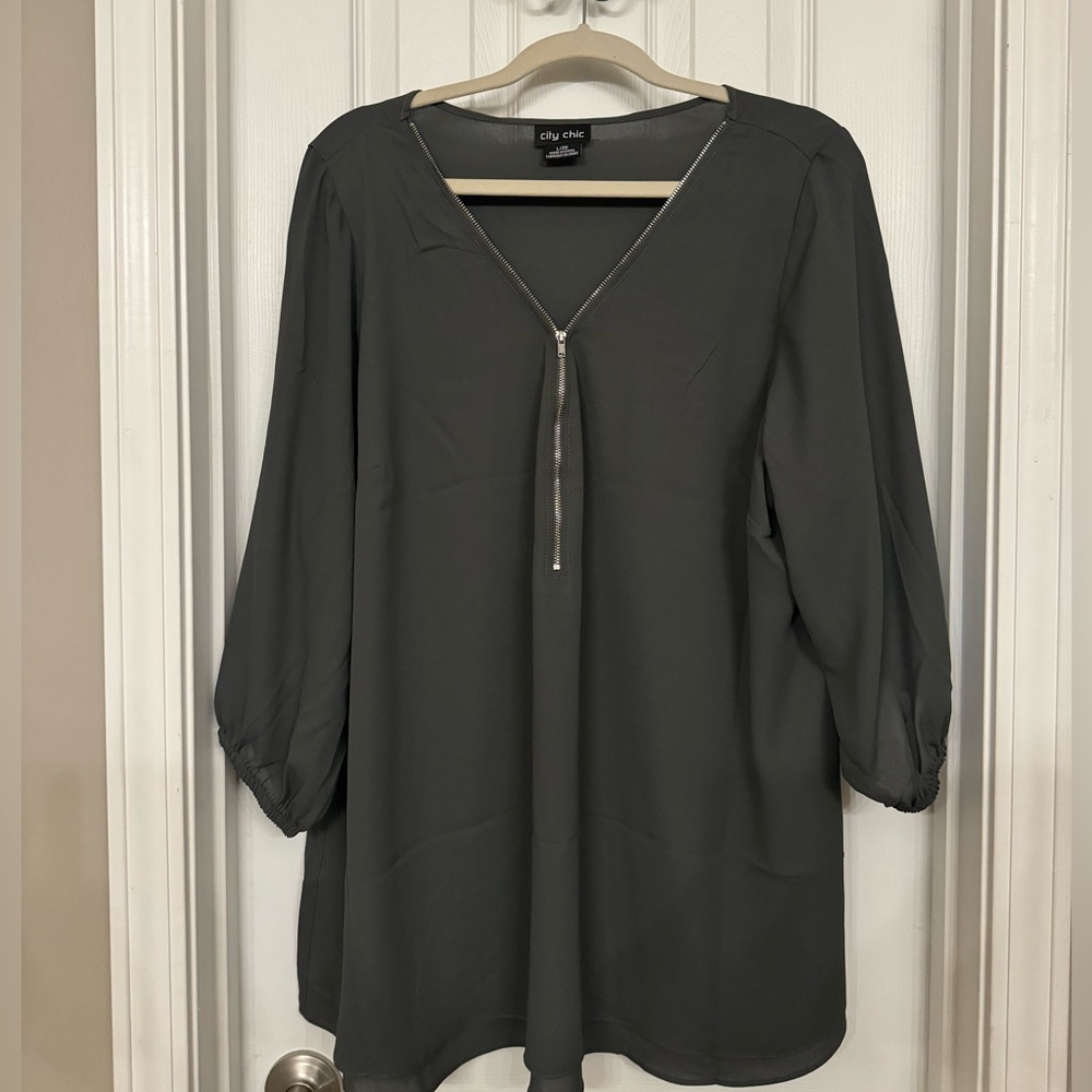 NWOT City Chic Sexy Fling Elbow Sleeve Top - “deep sage”, sz 20